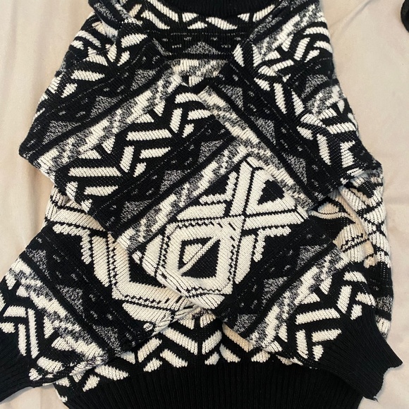 Funky Acrylic Sweater - Picture 1 of 3
